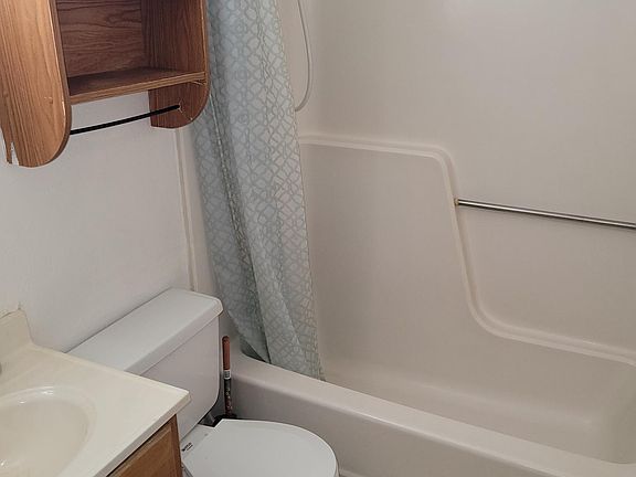 2nd image of 3900 Orchard Ave APT 2