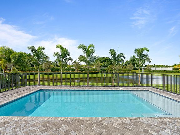 3rd image of 2978 Gin Berry Way