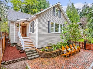 3707 SW Cambridge St, Seattle, WA 98126