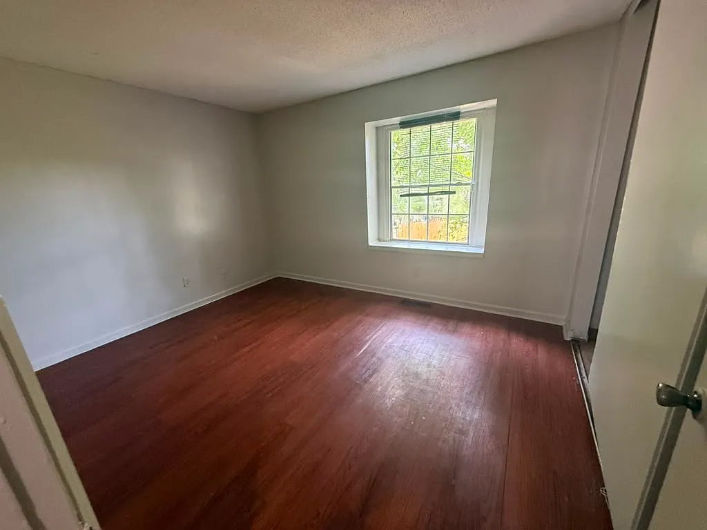 2 BR townhouse in Memphis — Photo 3