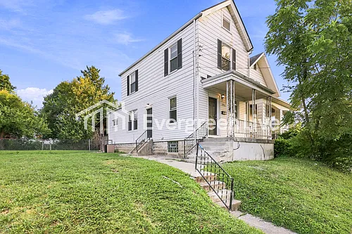 1711 De Armand Ave Photo 1