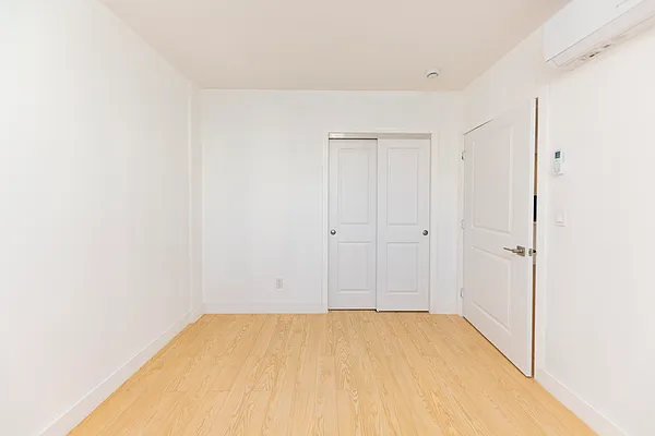 Rented by Oxford Property Group | media 25