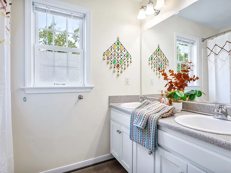 1200 Bon Air Crest Pl — Photo 31