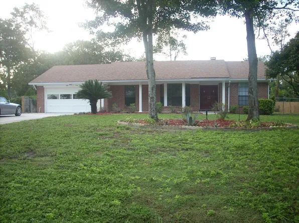 840 Maplewood Ln, Orange Park, FL 32065