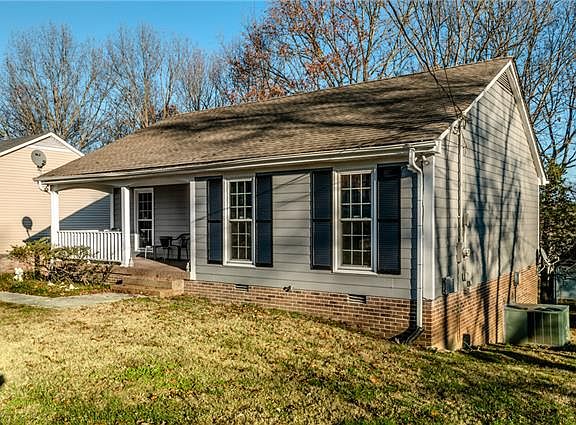 2nd image of 2837 Barksdale Ln