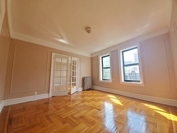 3rd image of 3824 Waldo Ave #K5