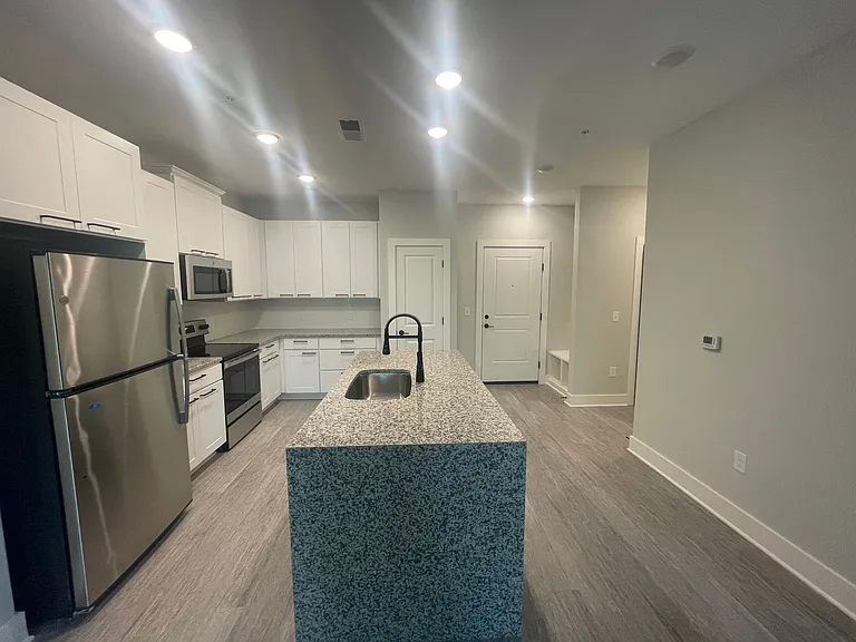 Franklin Forest New Construction 2 Bedrooms — Photo 6