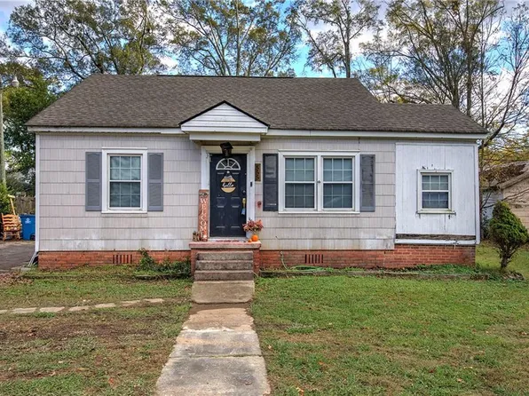 555 1st St, Shannon, GA 30161
