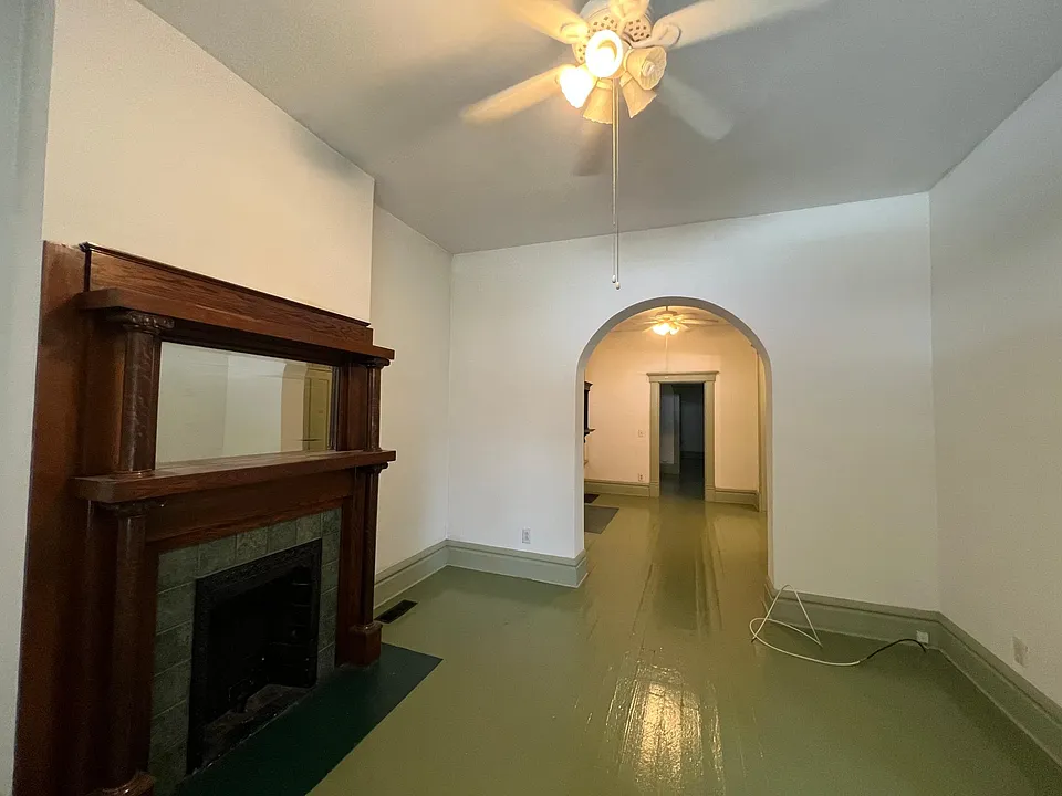 245 W 4th Ave #1