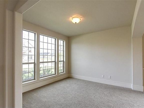 4th image of 13718 Kingston River Ln