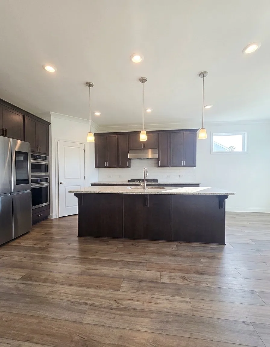 384 Yardley Lane — Photo 4