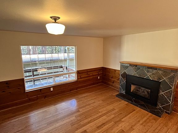 3rd image of 1933 10th St