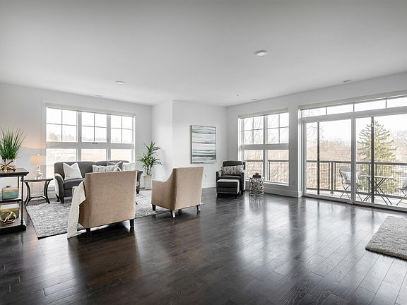 5th image of 218 W Kingsley St Unit 308