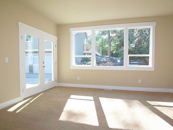 Master suite w/ double closets & sumptous bath