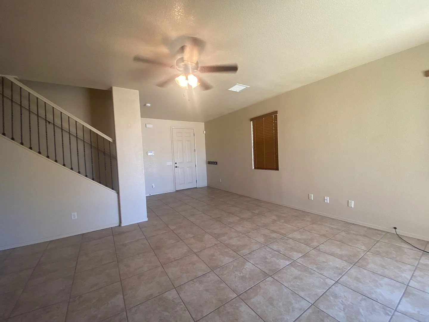 4 bedrooms, 3.5 bathrooms home, 2 Primary Suites! — Photo 3
