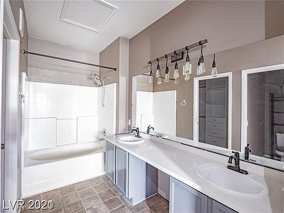 4th image of 2325 Windmill Pkwy APT 924