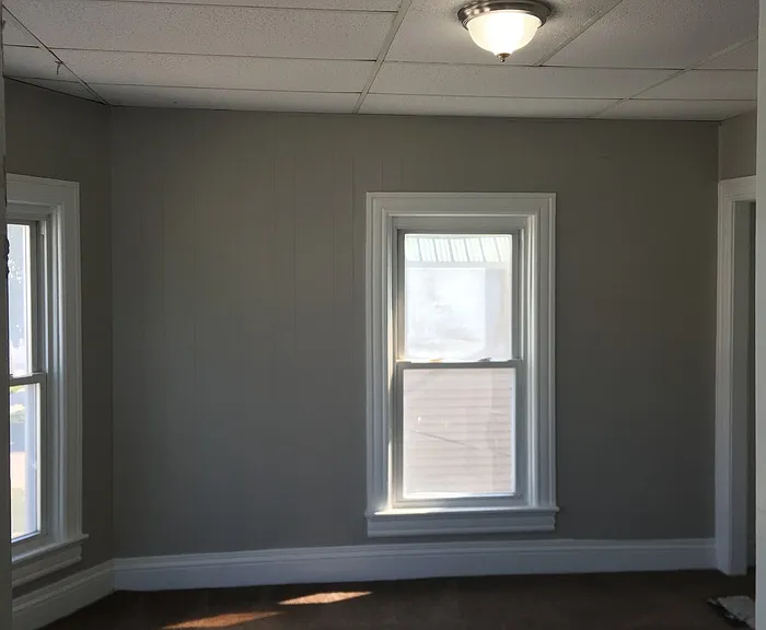 306 Flower Ave E — Photo 31