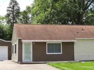 1802 Burlington Beach Rd, Valparaiso, IN 46383