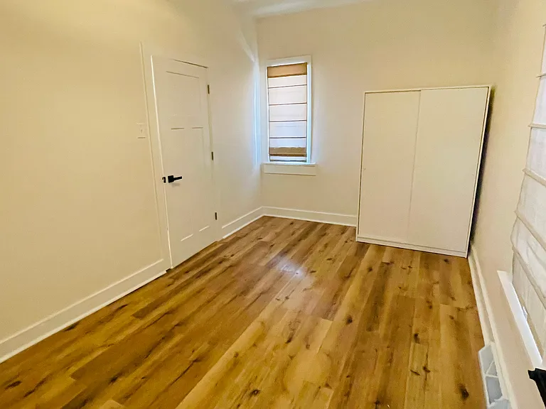 232 N 6th St — Photo 7