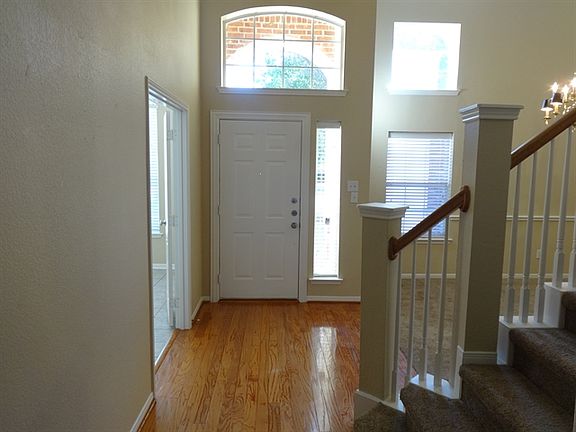 2nd image of 1345 Gatewood Dr