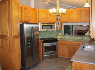 181 Kennedy Ln, Healdsburg, CA 95448