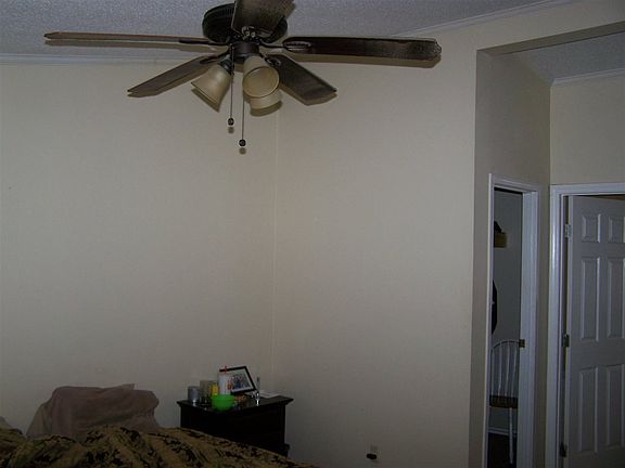 5th image of 483 Tumble Rock Dr