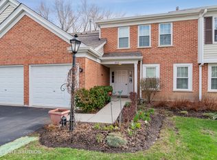 662 Regent Ln APT B, Prospect Heights, IL