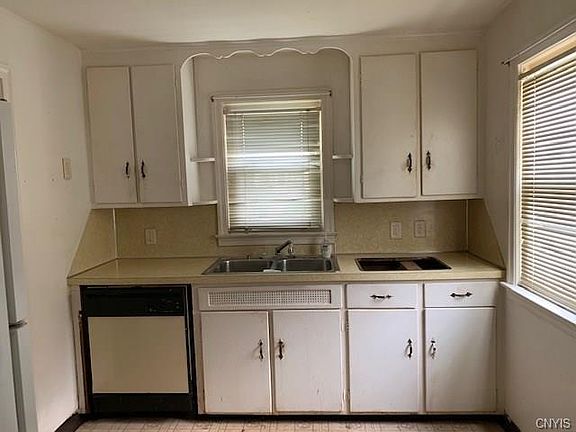 5th image of 225 Delray Ave