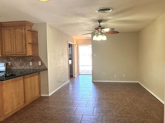 5th image of 4423 Gulf Ave