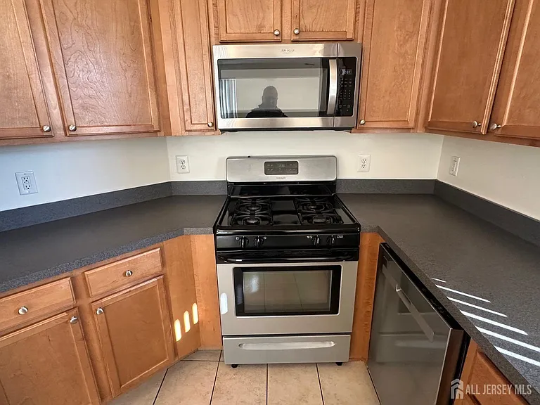 50 Roosevelt Ave #4305 — Photo 11