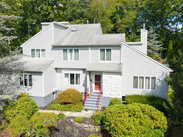 314 Sweetmans Lane, Millstone, NJ 08535
