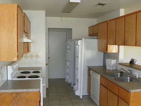 2nd image of 4506 Lori Dr