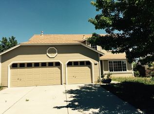 7945 White Falls Dr, Reno, NV 89506