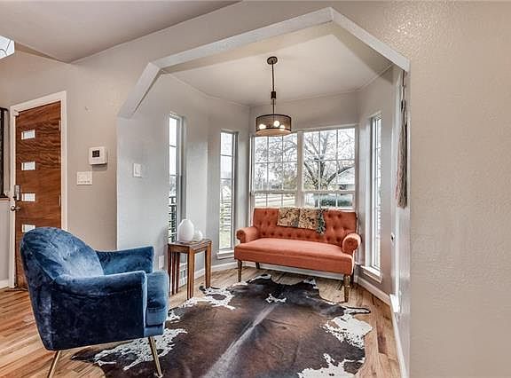 5th image of 1351 Strickland St