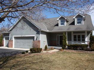 5721 Covington Cir, Minnetonka, MN 55345