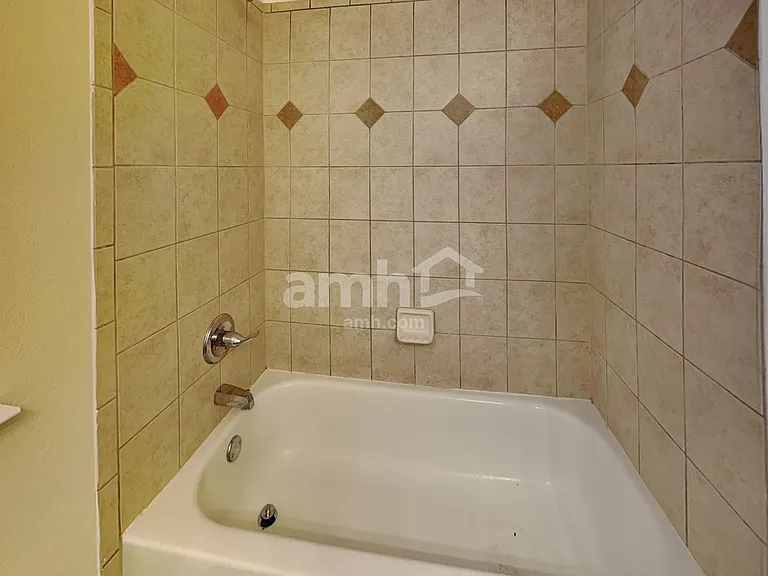 3720 Drexel Dr — Photo 15