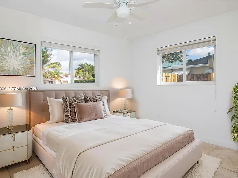 9310 SW 57th Ter — Photo 5