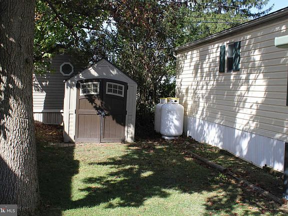2nd image of 803 Berry Rd