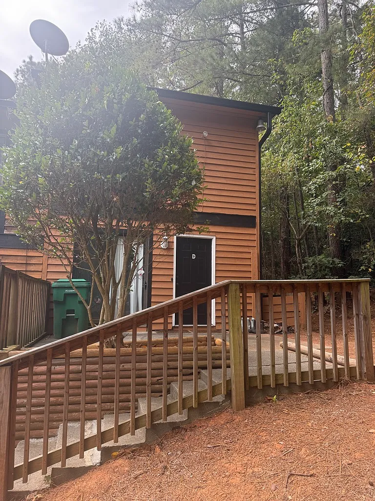 2 bed, 2.5 bath, 1300 sqft, $1,650 — Photo 4