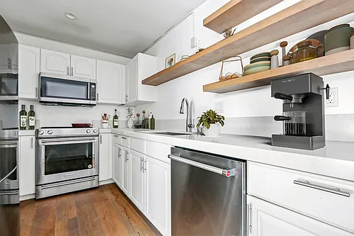 1025 Ocean Avenue Photo 1