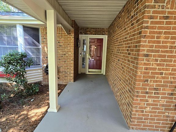 2nd image of 701 Landing Dr