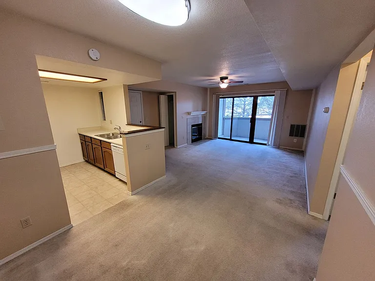 2720-2758 Mirage Dr — Photo 6