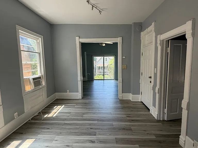 1729 N Whipple St — Photo 5