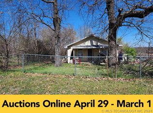 721 E 5th Ave, Bristow, OK 74010