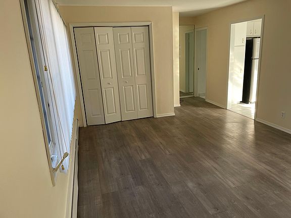 4th image of 500 Englewood Ave Floor 1