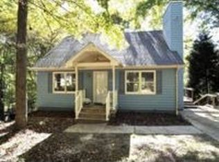 1121 Theresa Ct, Raleigh, NC 27615