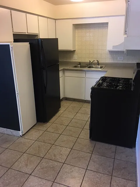 1 bed, $1,300 — Photo 3