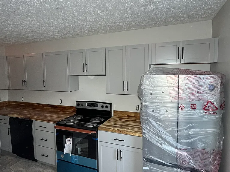 112 Lakeview Dr — Photo 4