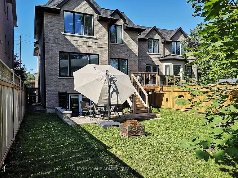 305 Finch Ave E — Photo 26