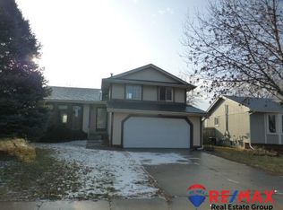 15325 Allan Dr, Omaha, NE 68137